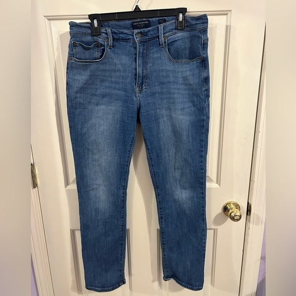 Lucky Brand Other - Lucky Brand Men’s 32x30 223 Straight Leg Mid Rise Medium Wash Jeans